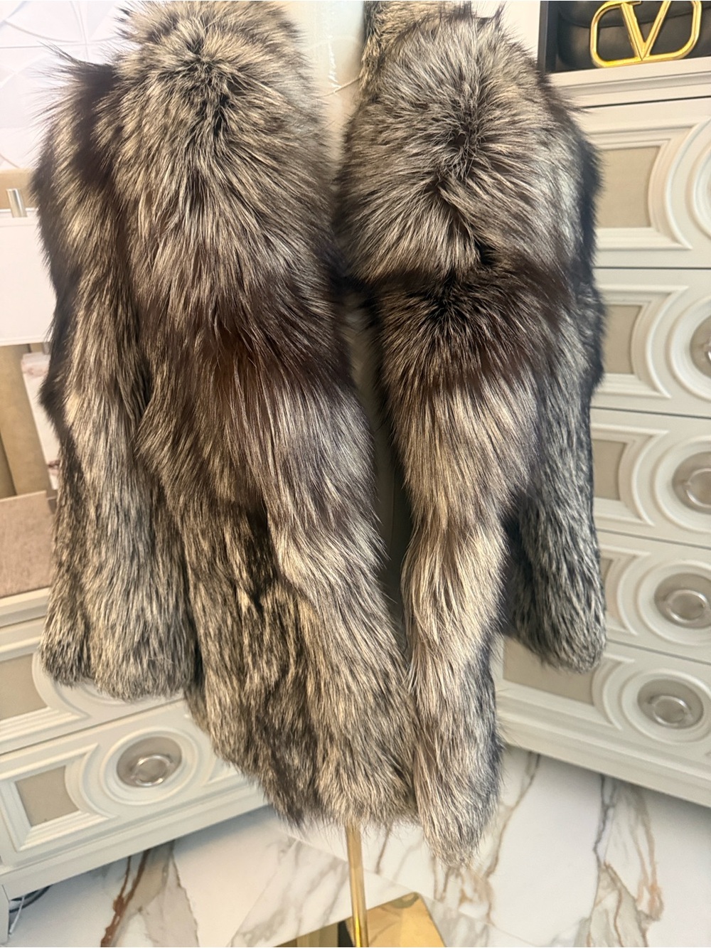 Silver fox fur coat thick pelts